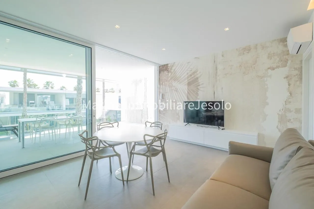 Palms Edition Lido di Jesolo Apartment